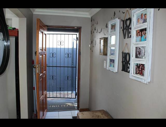 3 BEDROOM HOUSE FOR SALE IN TOWNSEND ESTATE
